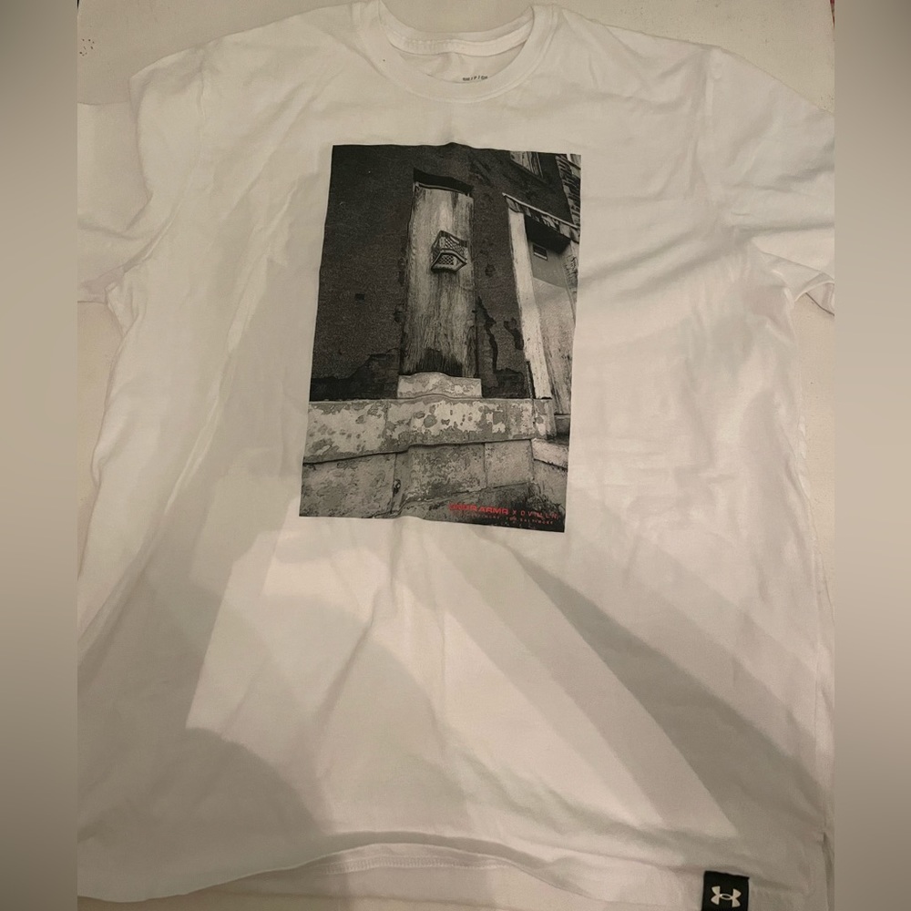 Under Armor T-shirt